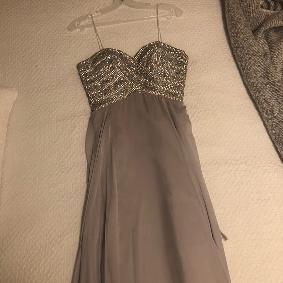 Dresses & Skirts - Strapless Prom Dress